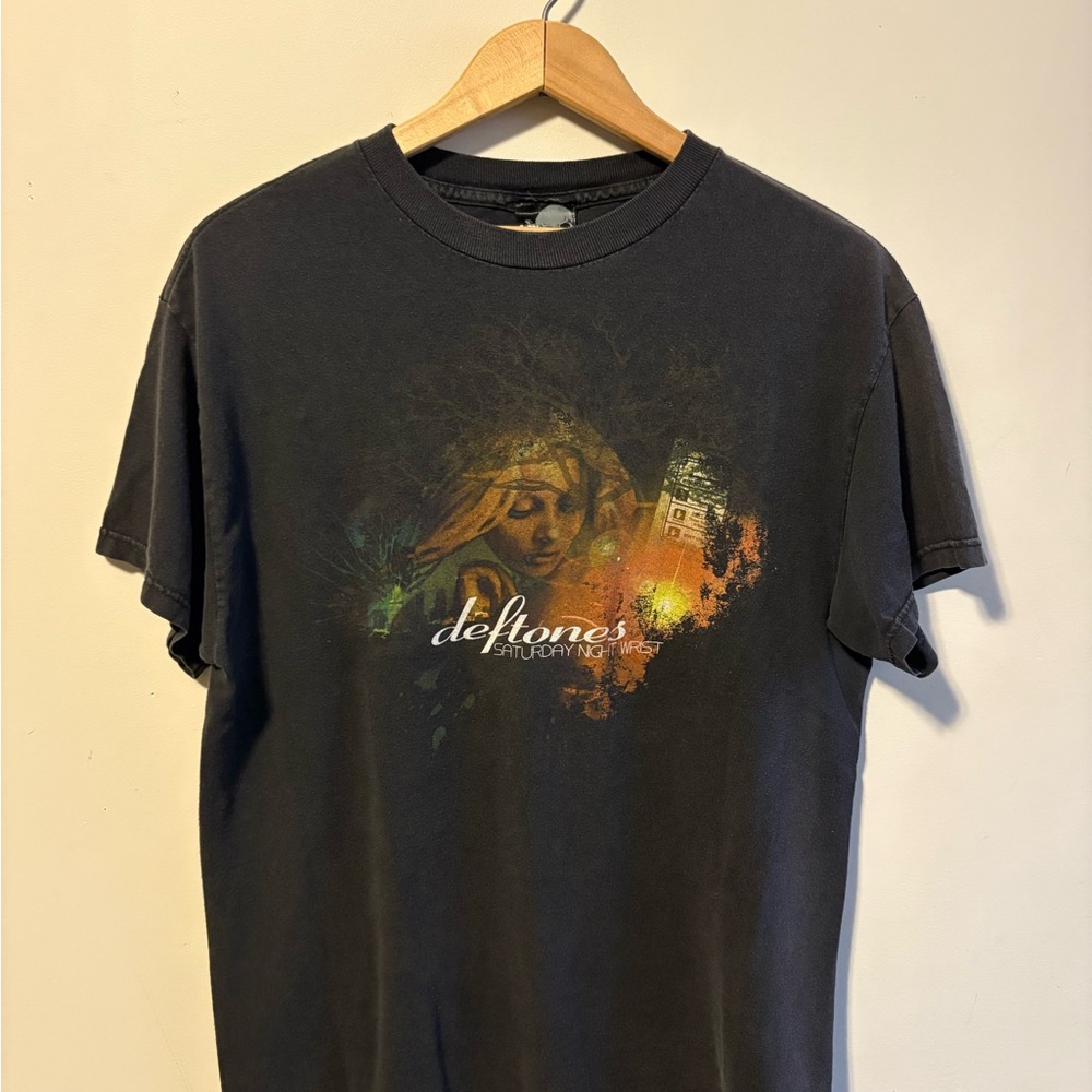Deftones Black Graphic Tee - Short Sleeve